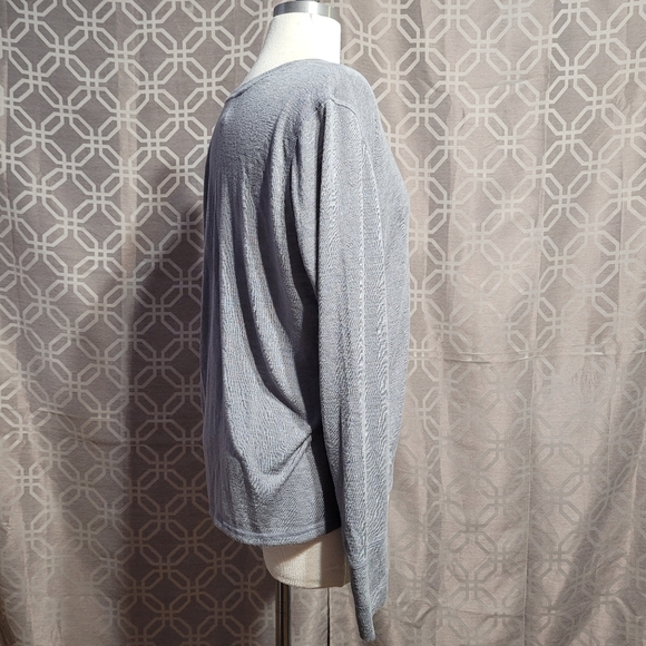 Victoria Secret Long Sleeve Gray Henley - Picture 4 of 6